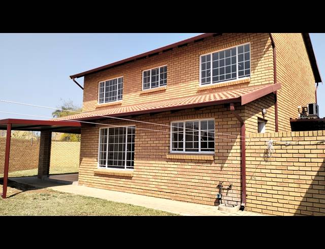 3 BEDROOM DUPLEX FOR SALE IN EQUESTRIA
